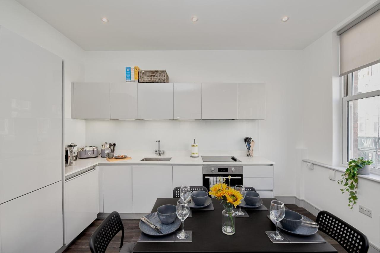 High Spec 2 Bed Apartment W/Parking Available London Exterior foto