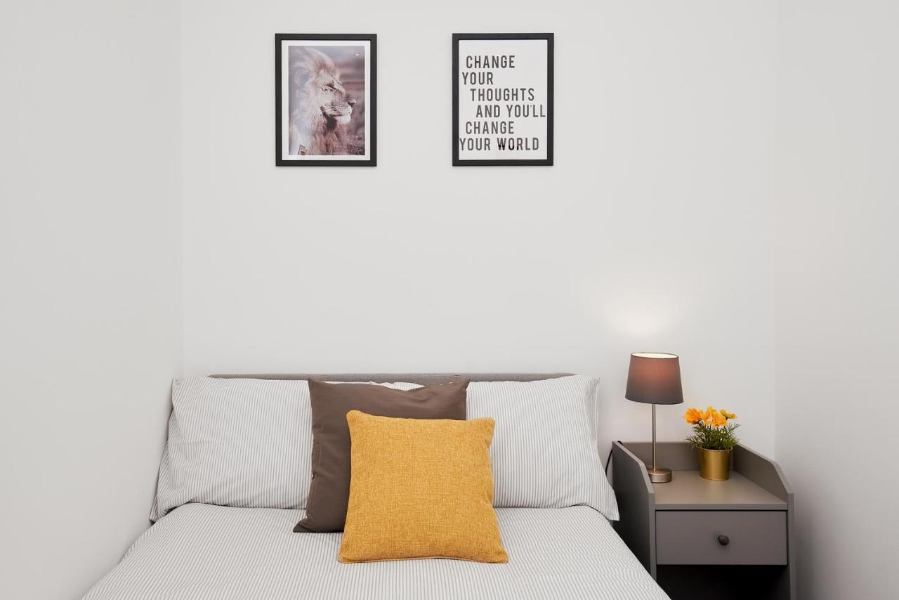 High Spec 2 Bed Apartment W/Parking Available London Exterior foto