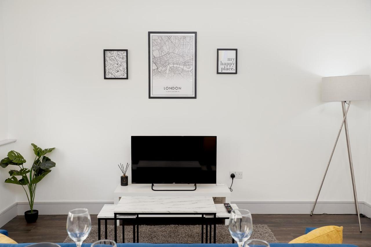High Spec 2 Bed Apartment W/Parking Available London Exterior foto
